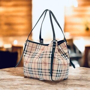 Burberry Canterbury Haymarket large tote bag with pouch